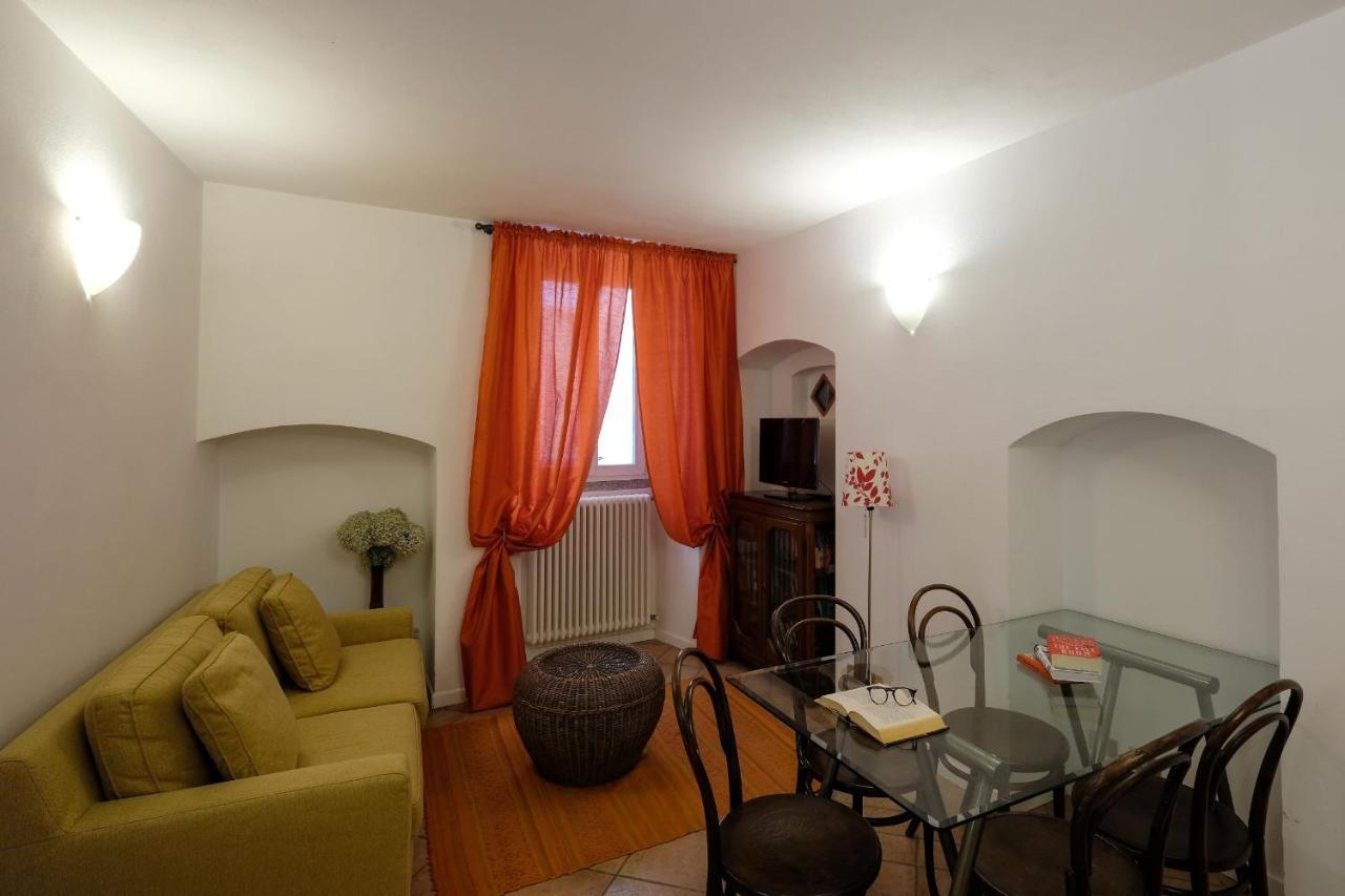 Albergo Milano Варена Екстериор снимка