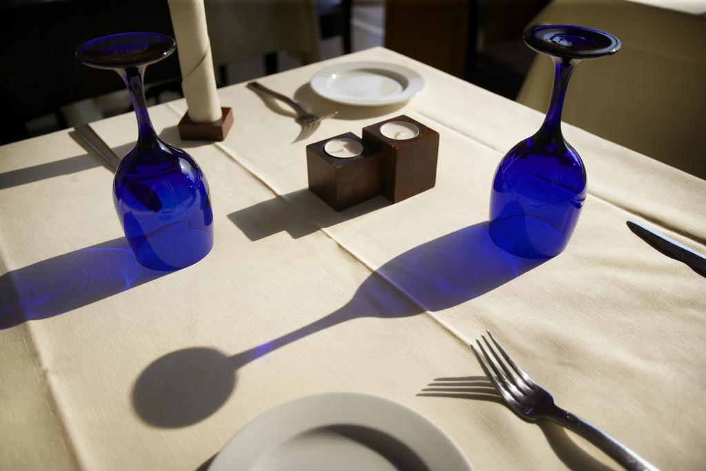 Albergo Milano Варена Екстериор снимка
